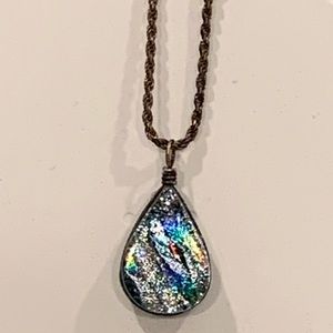 Blue/multicolored necklace